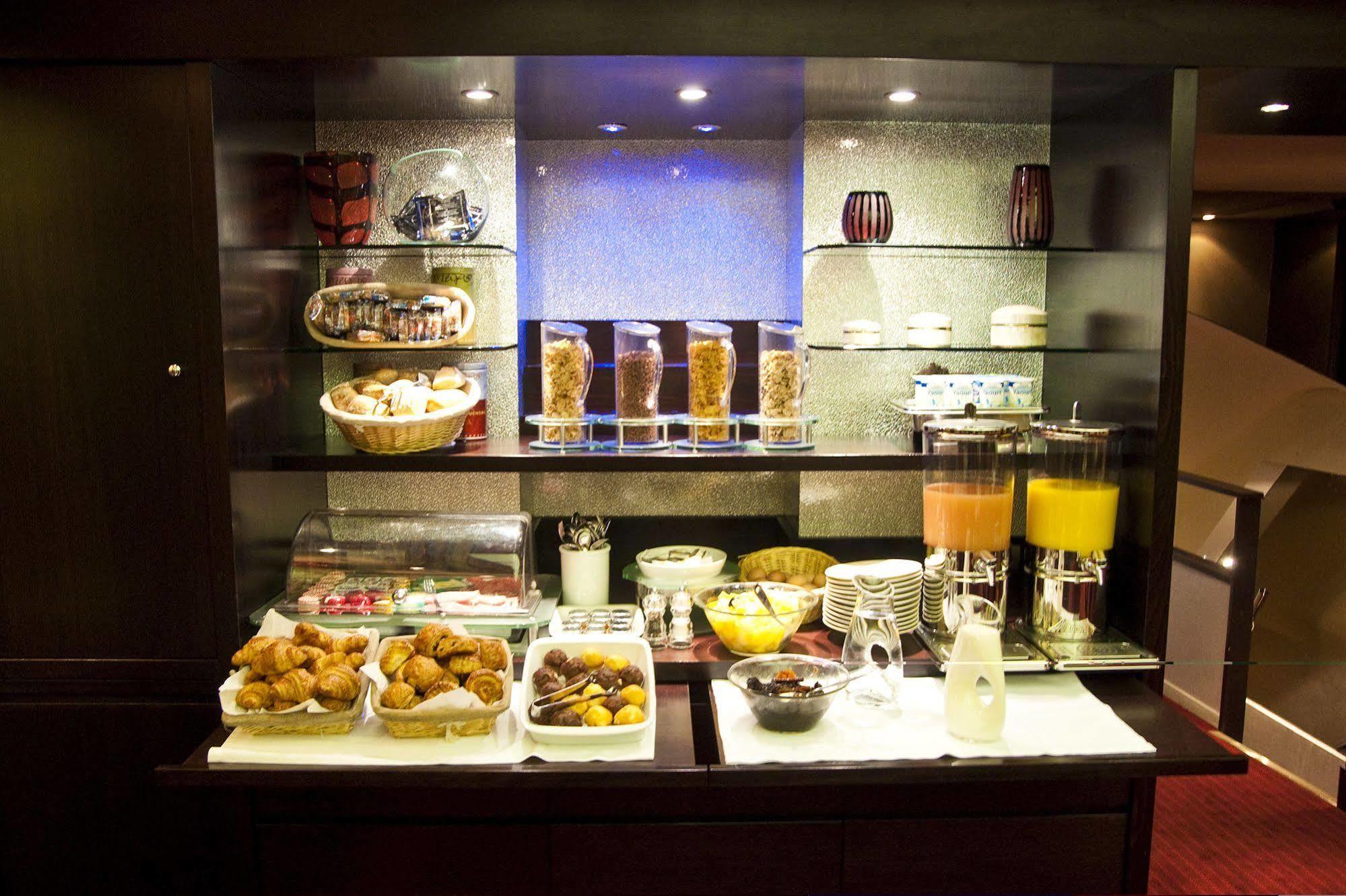 Hotel Casimir Paris Restoran foto